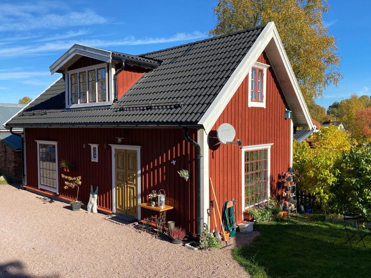 Roeda Huset Villa Hallstahammar Екстериор снимка